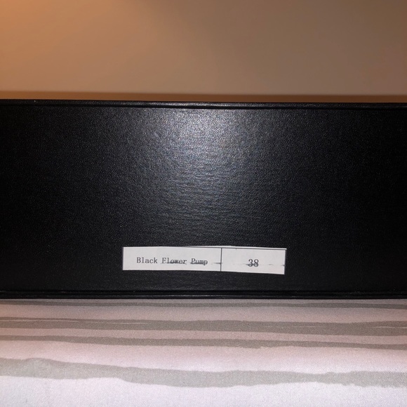 IAMJENNIFERLE Aries Pump NWT - Picture 8 of 8